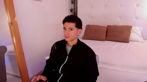 Snapshot of alejo_exotic chatting on 06/08/26, 01:11 alejo_exotic online show from 06/08/26, 01:11