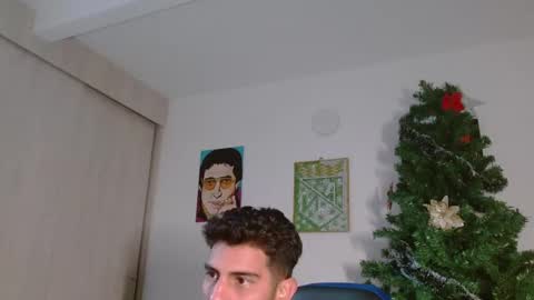 Snapshot of alejo_hot23 chatting on 01/14/26, 02:17 David online show from 01/14/26, 02:17