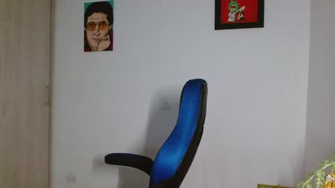 Snapshot of alejo_hot23 chatting on 02/03/26, 01:37 David online show from 02/03/26, 01:37