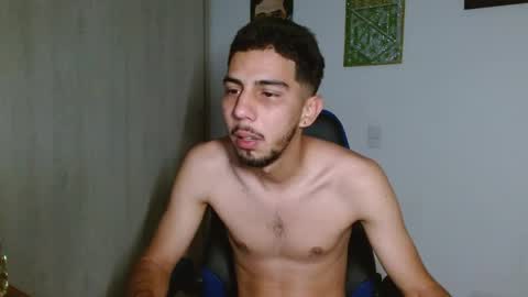 Snapshot of alejo_hot23 chatting on 02/16/26, 12:07 David online show from 02/16/26, 12:07