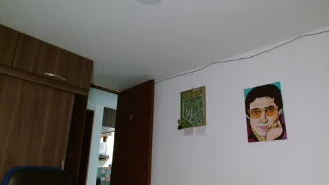 Snapshot of alejo_hot23 chatting on 04/07/26, 01:50 David online show from 04/07/26, 01:50