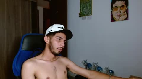 Snapshot of alejo_hot23 chatting on 04/16/26, 11:51 David online show from 04/16/26, 11:51