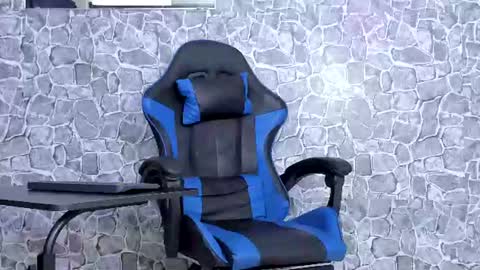 alejo peverell online show from 06/14/26, 07:05