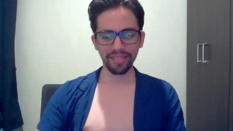 alejo_shy online show from 01/03/25, 04:00