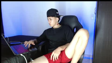 Snapshot of alejo_urd chatting on 04/03/26, 06:33 alejo online show from 04/03/26, 06:33