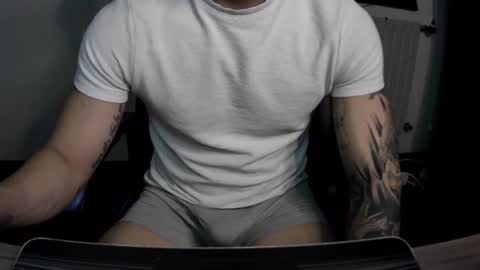 alejoduarte16 online show from 12/03/25, 07:01