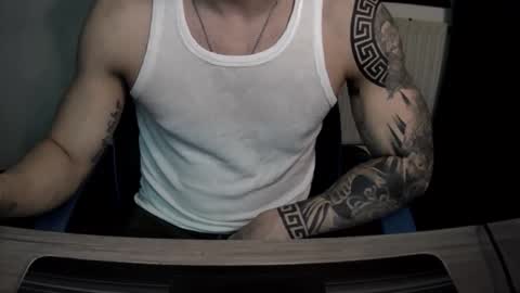 Snapshot of alejoduarte16 chatting on 03/15/26, 04:24 alejoduarte16 online show from 03/15/26, 04:24