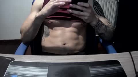 Snapshot of alejoduarte16 chatting on 04/06/26, 06:09 alejoduarte16 online show from 04/06/26, 06:09