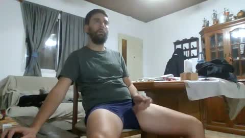 Snapshot of alekessler chatting on 06/17/26, 09:27 alekessler online show from 06/17/26, 09:27