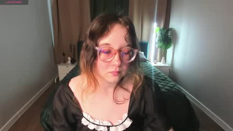 Snapshot of aleks_caste chatting on 04/10/26, 01:33 Aleks online show from 04/10/26, 01:33