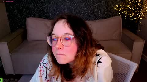Snapshot of aleks_caste chatting on 04/13/26, 09:37 Aleks online show from 04/13/26, 09:37