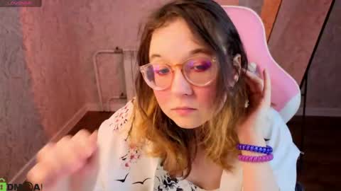 Snapshot of aleks_caste chatting on 04/15/26, 09:38 Aleks online show from 04/15/26, 09:38