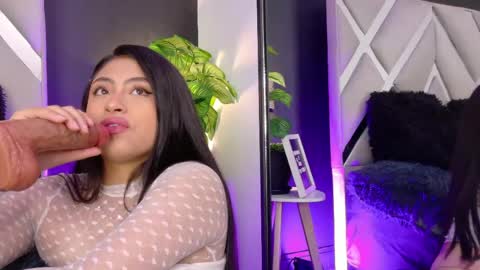 Snapshot of aleksa_way chatting on 04/27/26, 01:20 Aleksa online show from 04/27/26, 01:20