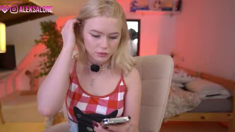 Lexi online show from 02/02/26, 04:00