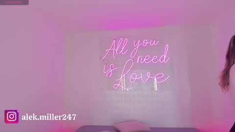 Aleksandra  online show from 09/25/25, 12:20