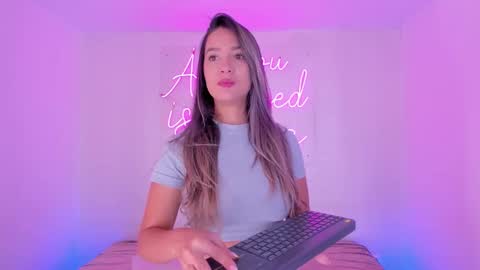 Snapshot of aleksandra_miller chatting on 11/10/25, 12:26 Aleksandra online show from 11/10/25, 12:26