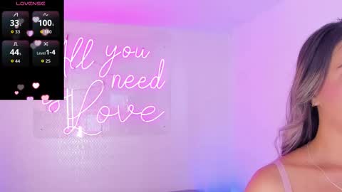 Snapshot of aleksandra_miller chatting on 11/24/25, 04:23 Aleksandra online show from 11/24/25, 04:23