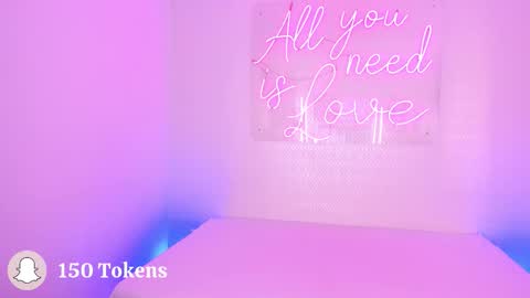 Snapshot of aleksandra_miller chatting on 12/17/25, 01:39 Aleksandra online show from 12/17/25, 01:39