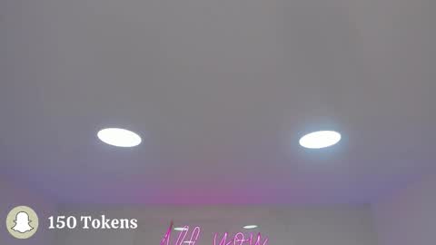 Snapshot of aleksandra_miller chatting on 12/22/25, 12:24 Aleksandra online show from 12/22/25, 12:24