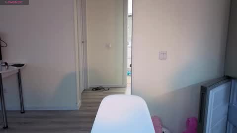 Snapshot of alena_dubai chatting on 03/21/26, 04:50 ALENA INDEPENDENT MODEL online show from 03/21/26, 04:50