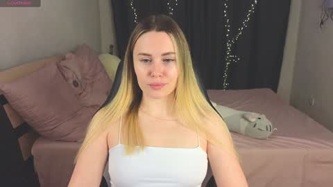 Alena online show from 01/15/25, 02:24