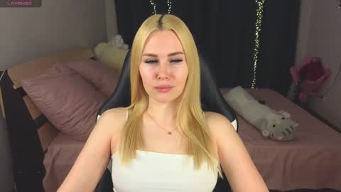 Alena online show from 02/26/25, 02:25