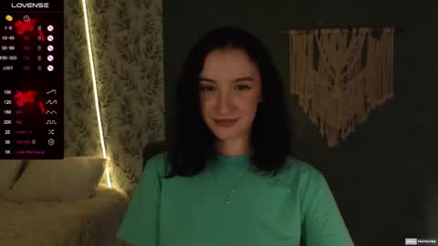 Alena online show from 02/01/25, 09:29