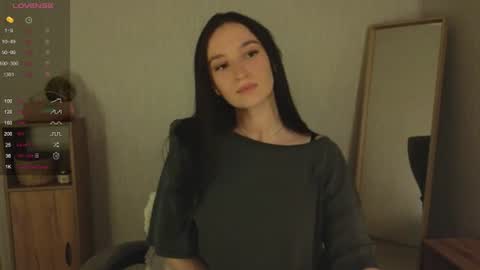 Snapshot of alena_navi chatting on 06/21/26, 07:27 Alena online show from 06/21/26, 07:27
