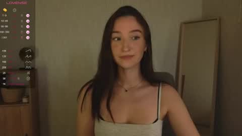 Snapshot of alena_navi chatting on 07/19/26, 05:16 Alena online show from 07/19/26, 05:16