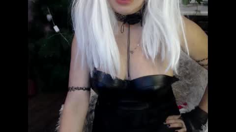 Luly online show from 12/23/24, 03:29