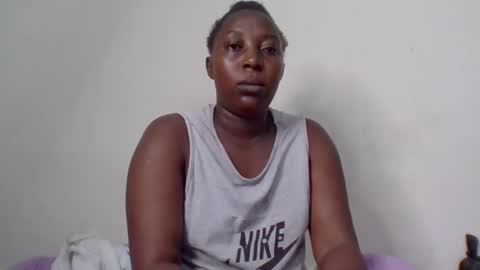 Noreen Kennth and Emilly online show from 02/11/25, 04:33