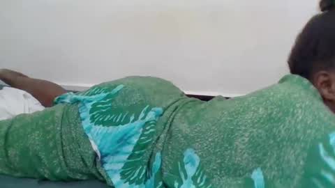 Noreen Kennth and Emilly online show from 02/14/25, 09:45