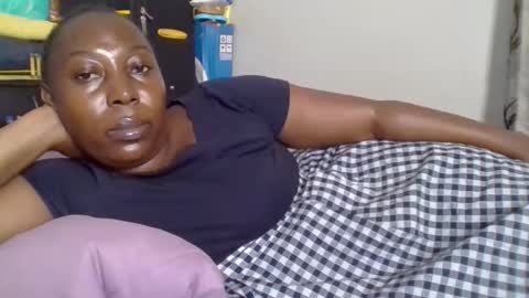 Noreen Kennth and Emilly online show from 09/21/25, 07:10