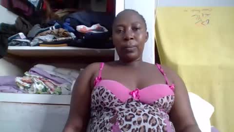 Noreen Kennth and Emilly online show from 10/19/25, 05:13