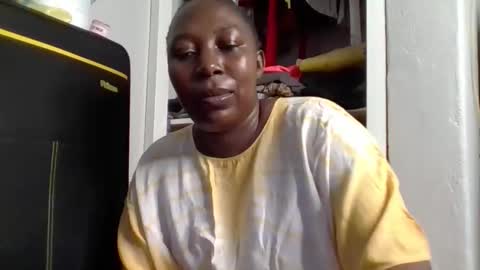 Noreen Kennth and Emilly online show from 10/22/25, 06:02