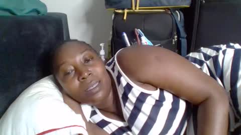 Noreen Kennth and Emilly online show from 11/10/25, 09:25