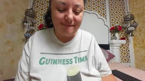 alesha_arabian_ online show from 12/18/25, 05:24