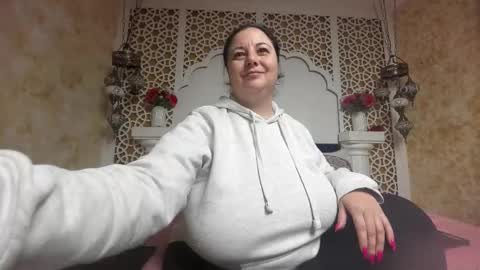 alesha_arabian_ online show from 02/18/26, 05:36