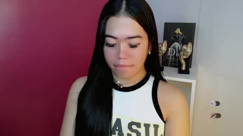 Snapshot of alesha_vibe_me chatting on 04/06/26, 07:04 alesha_vibe_me online show from 04/06/26, 07:04