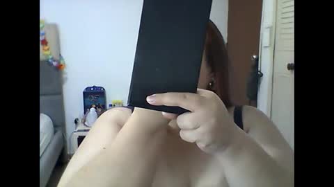 Snapshot of alesia_jones01 chatting on 03/19/26, 06:28 Alesia jones01 online show from 03/19/26, 06:28