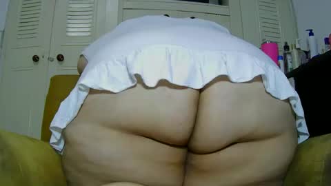 Snapshot of alesia_jones01 chatting on 04/01/26, 10:16 Alesia jones01 online show from 04/01/26, 10:16