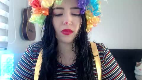 Snapshot of aleska_bell69 chatting on 10/21/25, 02:18 Aleska online show from 10/21/25, 02:18