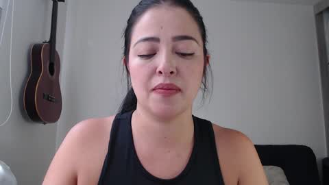 Snapshot of aleska_bell69 chatting on 05/13/26, 04:04 Aleska online show from 05/13/26, 04:04
