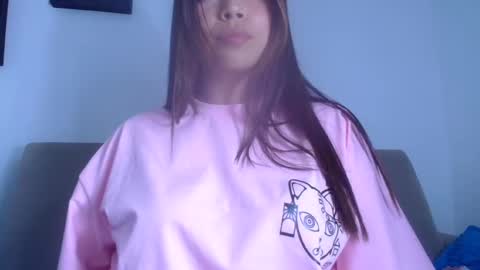 QUEEN OFF MILk  IM BACK  15 NOV online show from 12/22/24, 01:01