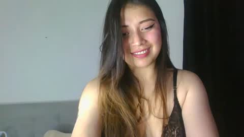 QUEEN OFF MILk  IM BACK  15 NOV online show from 10/02/25, 01:34