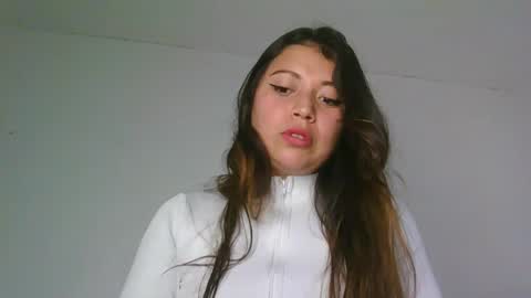QUEEN OFF MILk  IM BACK  15 NOV online show from 10/04/25, 04:05