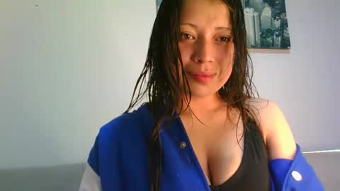 Snapshot of aleska_dollx chatting on 11/06/25, 12:11 QUEEN OFF MILk IM BACK 15 NOV online show from 11/06/25, 12:11