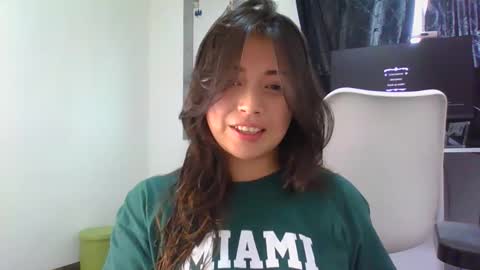 QUEEN OFF MILk  IM BACK  15 NOV online show from 02/08/26, 06:55