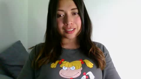 Snapshot of aleska_dollx chatting on 04/21/26, 09:39 QUEEN OFF MILk IM BACK 15 NOV online show from 04/21/26, 09:39
