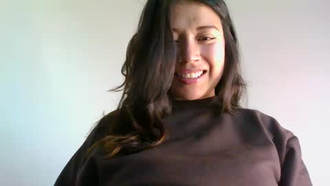 Snapshot of aleska_dollx chatting on 05/09/26, 10:48 QUEEN OFF MILk IM BACK 15 NOV online show from 05/09/26, 10:48